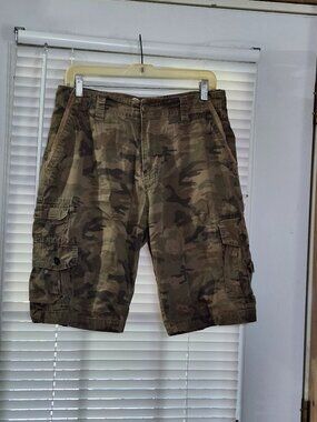 Plugg mans camo shorts size 30